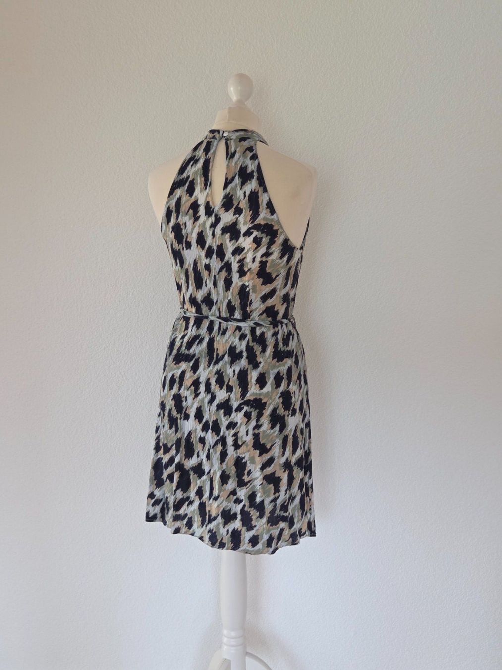 Vero Moda Vestiti: Kleid Vero Moda – Nuovo (secondo la descrizione) da Wängi venduto da Bibo4. 3