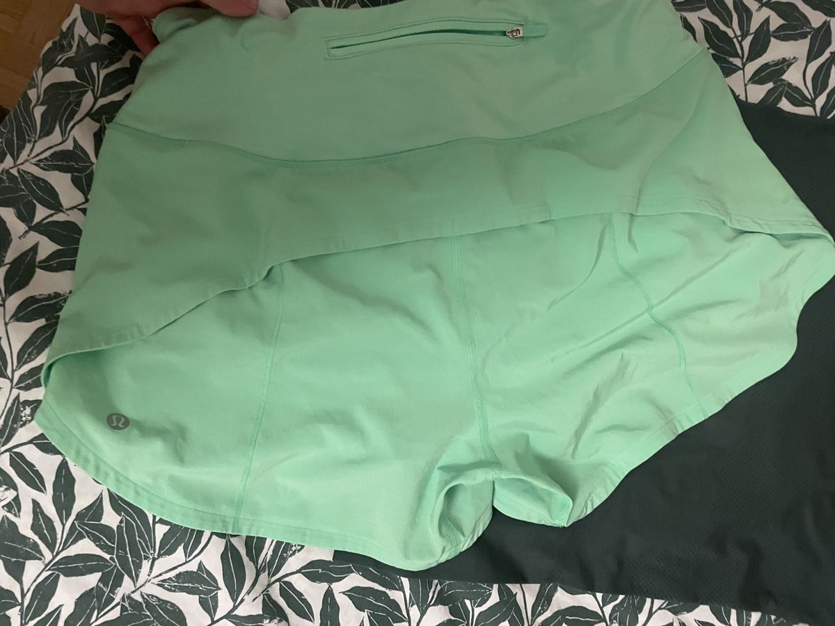 Lululemon Leggings: Lululemon set size 8 – Gebraucht aus Lausanne von cris_ina89 1