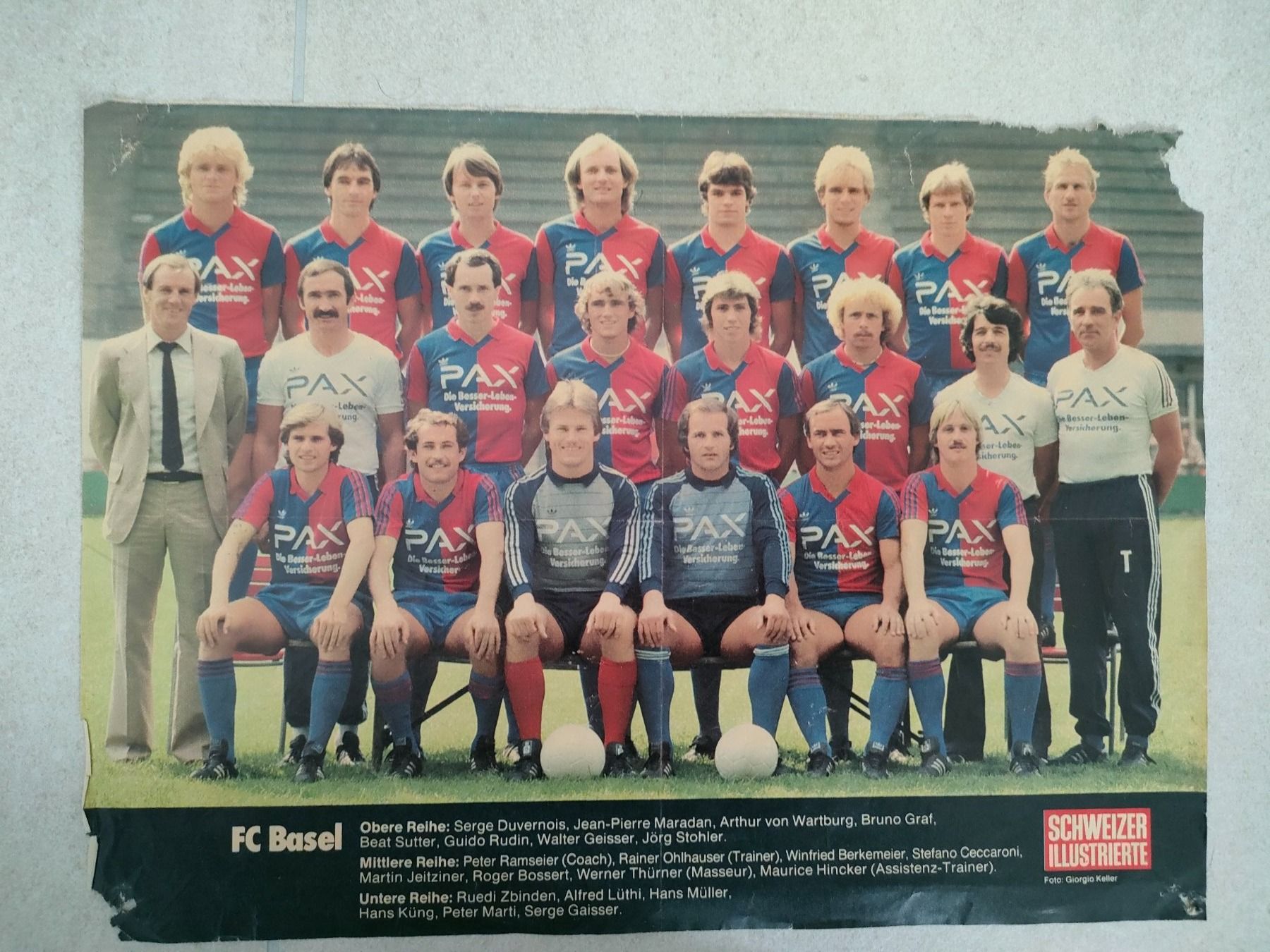 Libri: FC Basel Poster und ein Buch – Usato da Aarburg venduto da Frys 4
