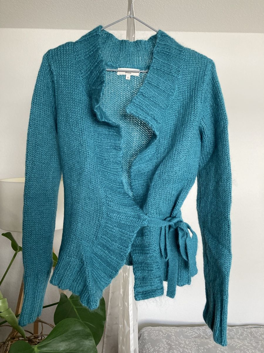 Vestes: Strickjacke Essentiel Antwerp – D'occasion à Riehen par Estello