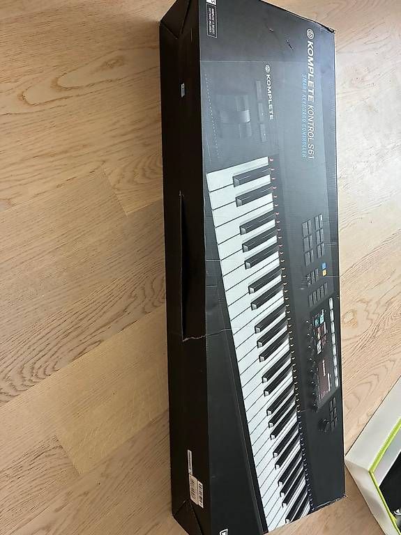Strumenti musicali: Native Instruments Komplete Kontrol S61 MK2 - MIDI Keyboard – Usato da Trimstein venduto da Martase 4