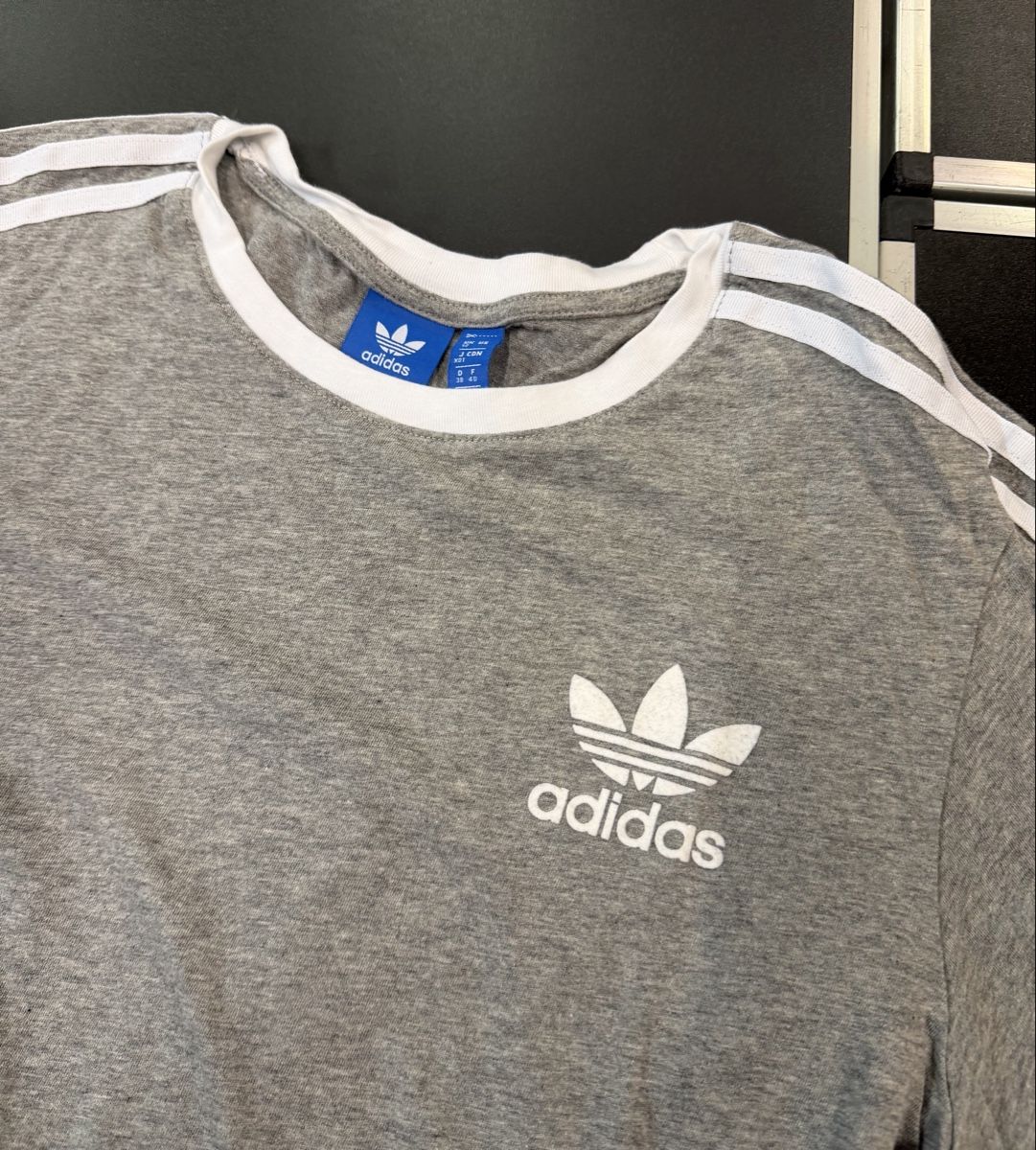 Adidas T-Shirts: Adidas T-Shirt Gr. M – Gebraucht aus Bern von Natacha1997 2