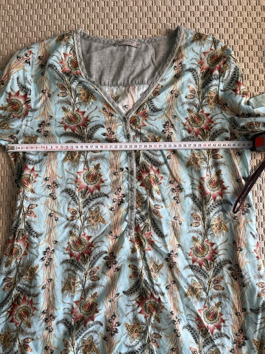Nile Tuniche: Farbenfrohe Tunika mit Blumenmuster, Nile, M – Usato da Solothurn venduto da Bobesch08 5