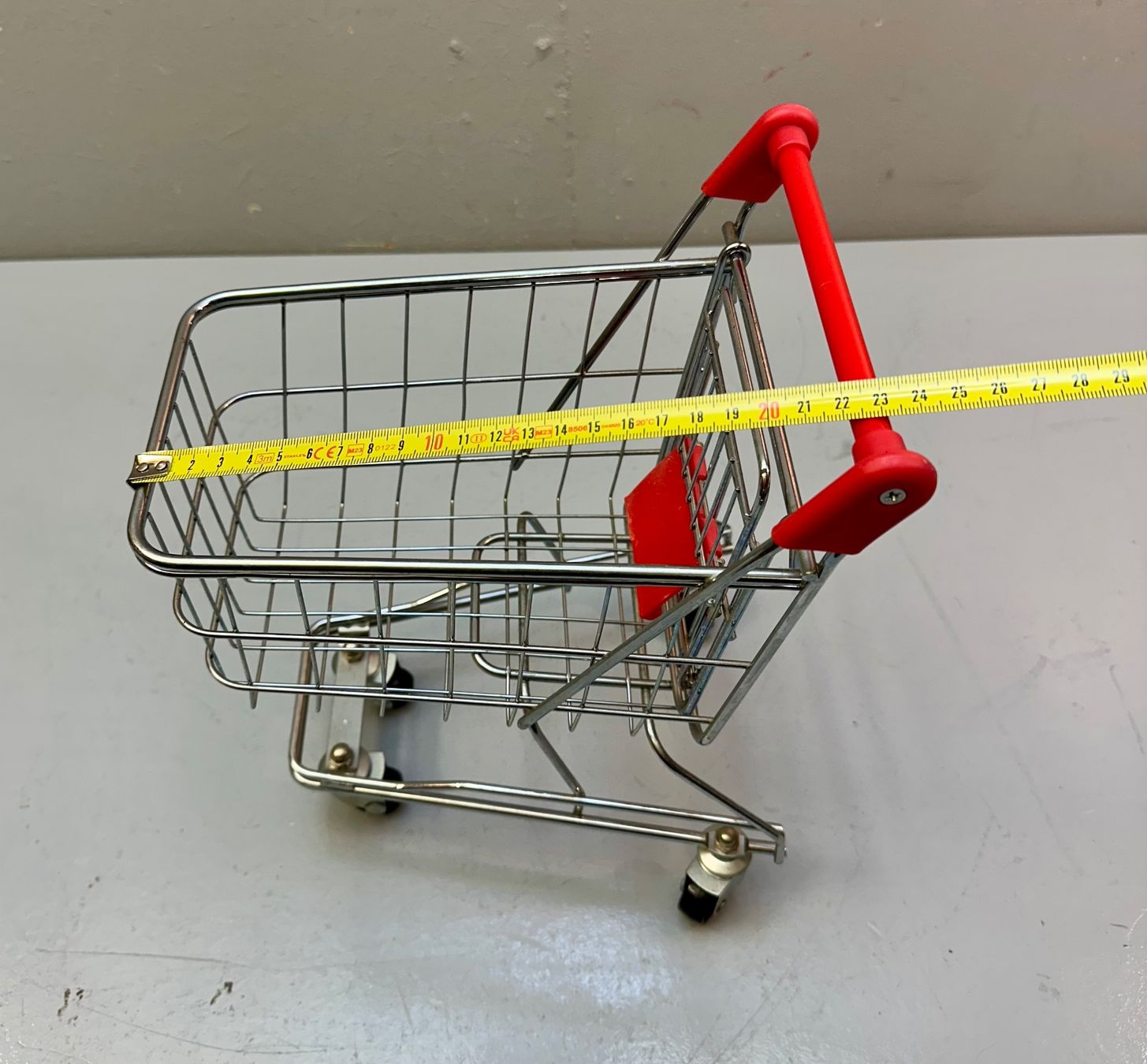Spielzeuge: MINI EINKAUFSWAGEN AB 1.- !!! – Gebraucht aus Zürich von NIKI777 6