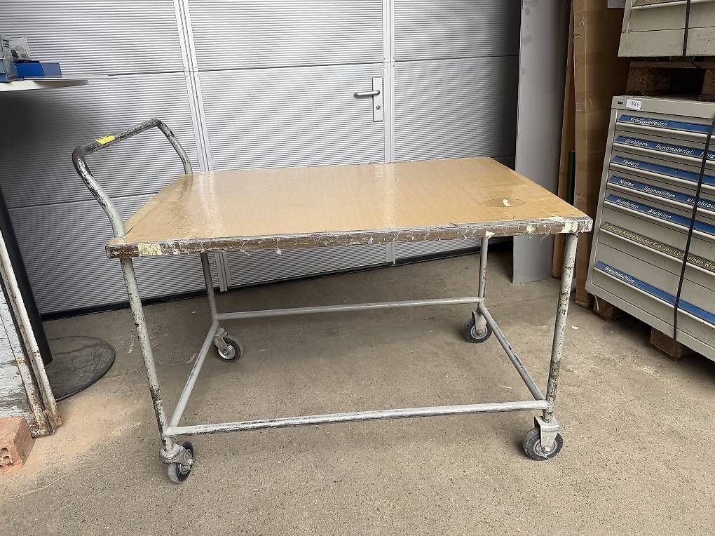 Carrelli di trasporto: Plattformwagen 115x82xH:80cm – Usato da Necker venduto da liq24