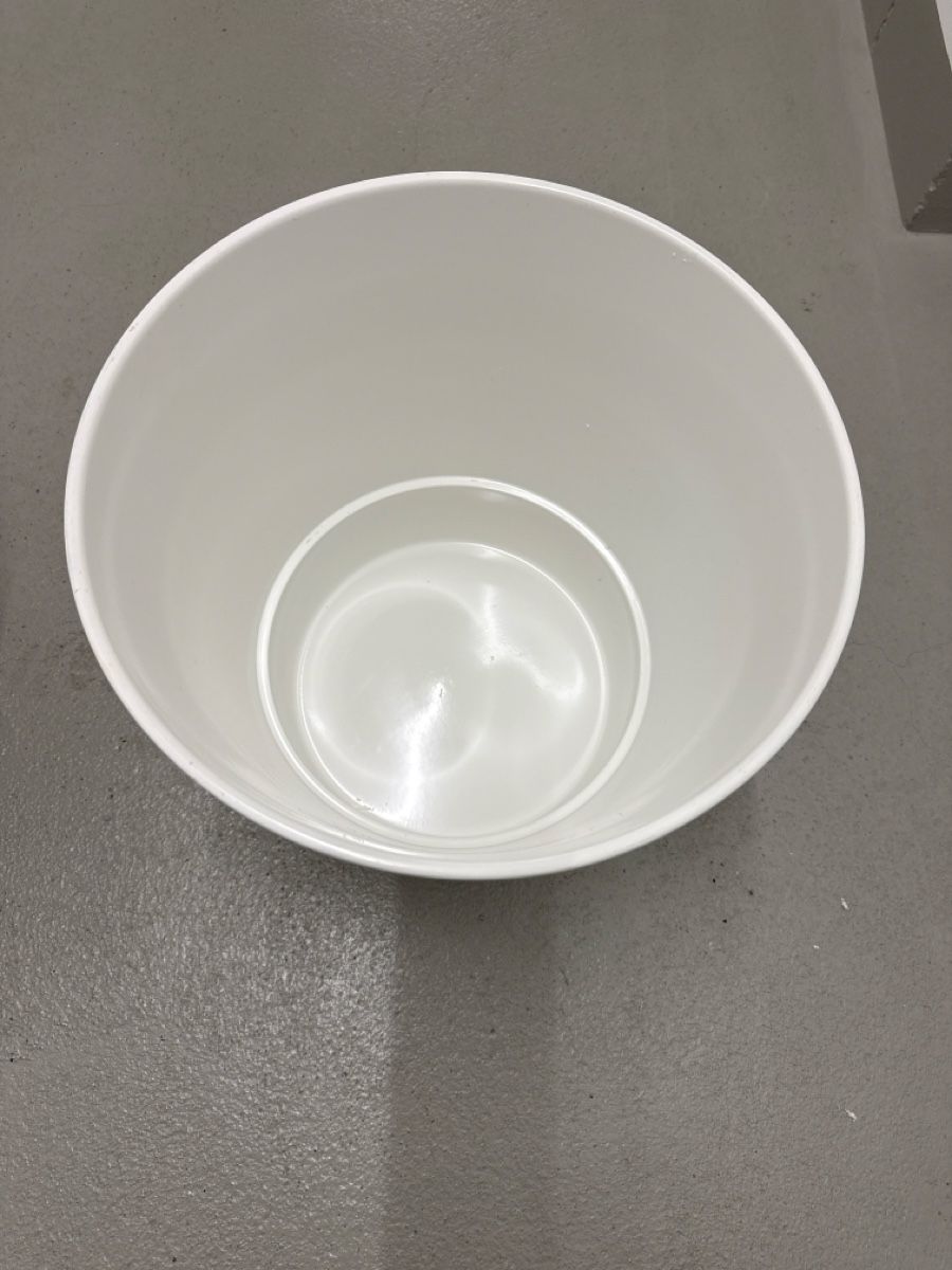 Ikea Blumentöpfe: 2 Stück Blumentöpfe, Top Zustand, Durchmesser 36 cm – Gebraucht aus Bad Ragaz von sim_k52b 3