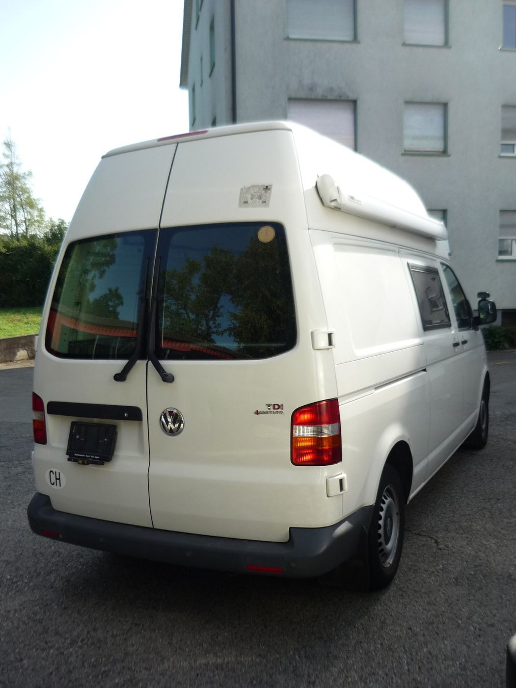 VW Veicoli commerciali: VW T5 Hochdach 4Motion – Difettoso da Kerzers venduto da ernst1234 2