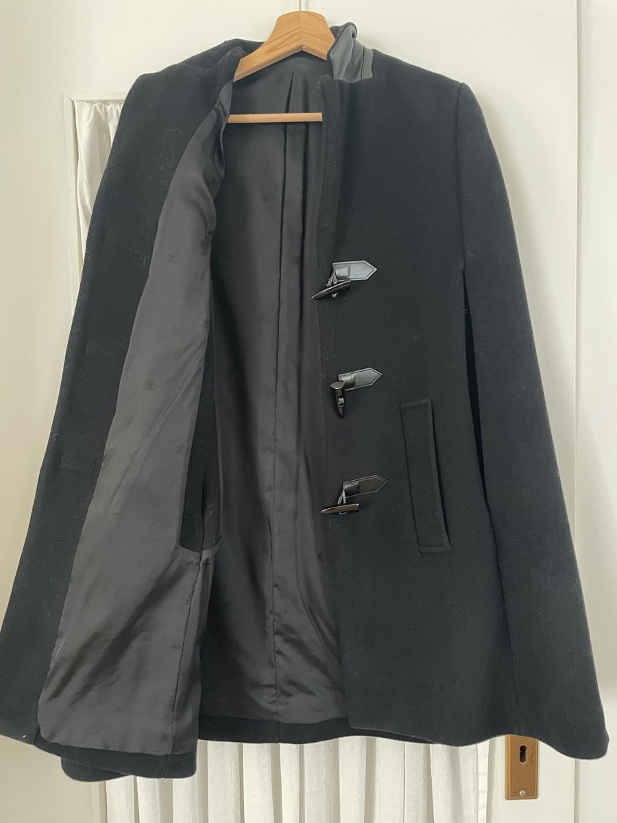 Kooples Altro in Moda donna: Schwarzes Cape v. The Kooples T1 – Usato da Basel venduto da Mrs_Bee 2