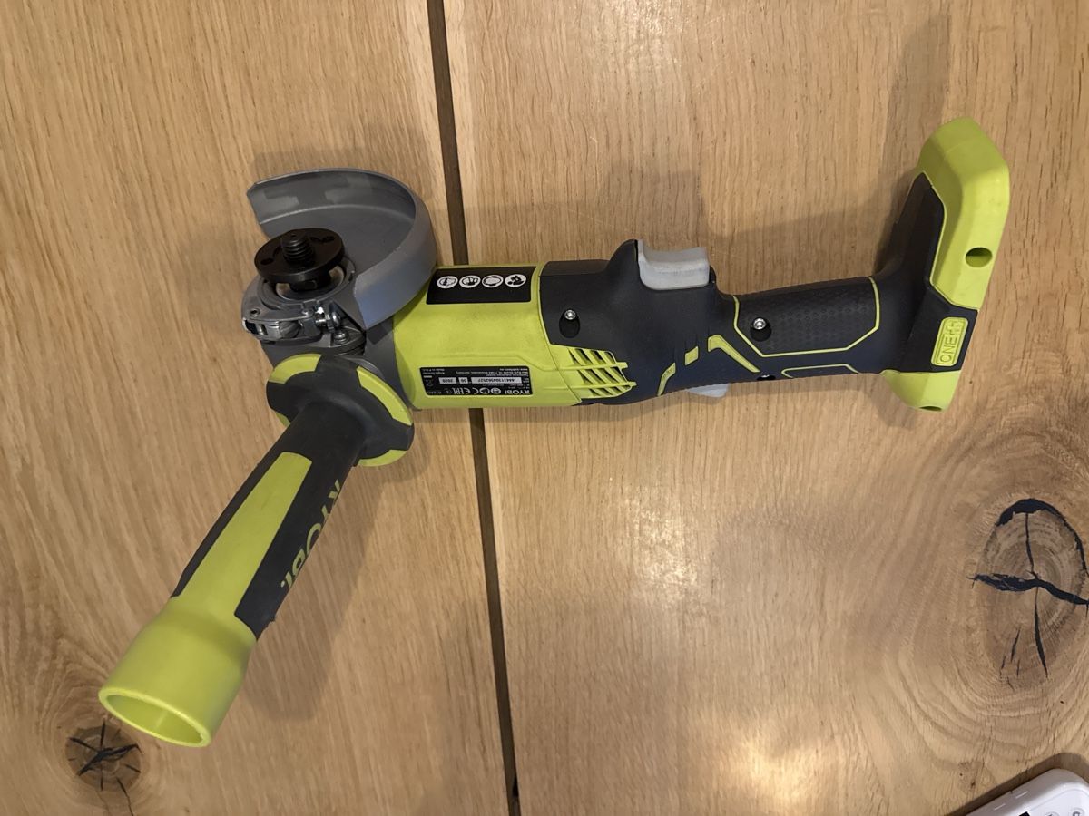 Ryobi Alle Werkzeuge: Ryobi Winkelschleiffer – Gebraucht aus Auenstein von mar_cw5z 1