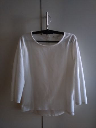 Weisses Langarmshirt