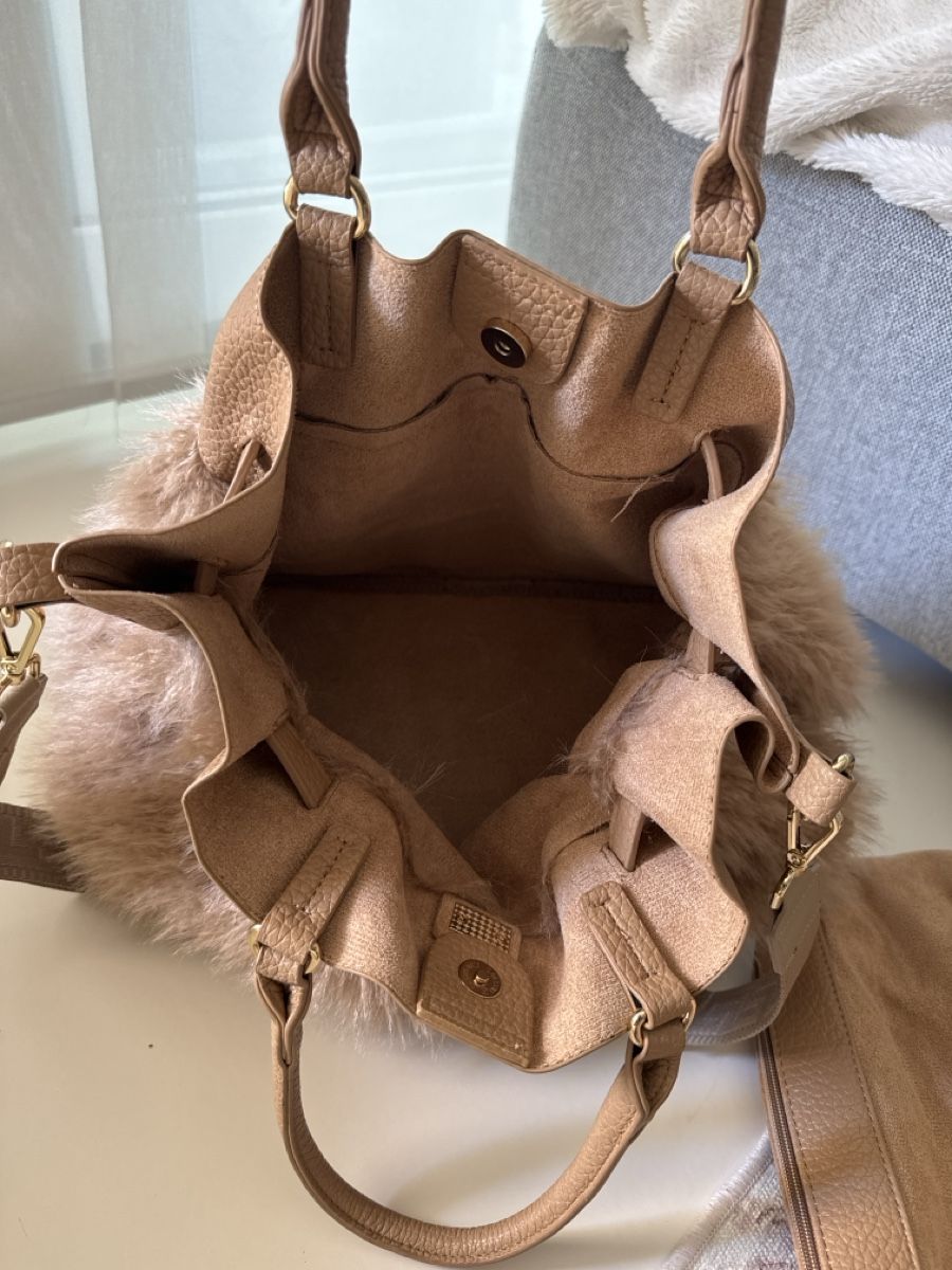 Sacs femmes: Kunstfell Handtasche – D'occasion à Stäfa par snoopyche 2