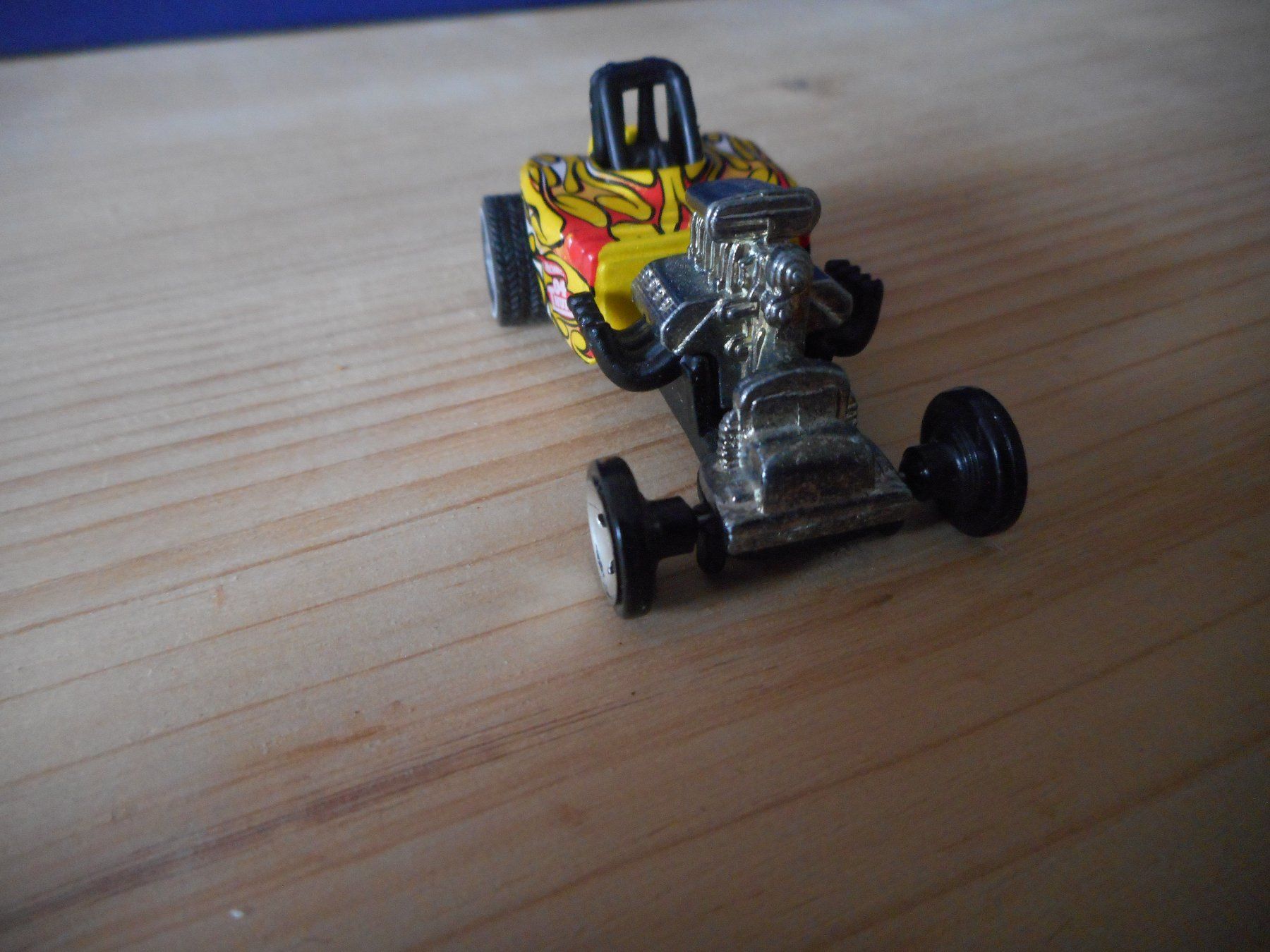 Hot Wheels Modellini d'auto: Hot Wheels Dragster T.Hunt – Usato da Bretzwil venduto da gbfluck 4