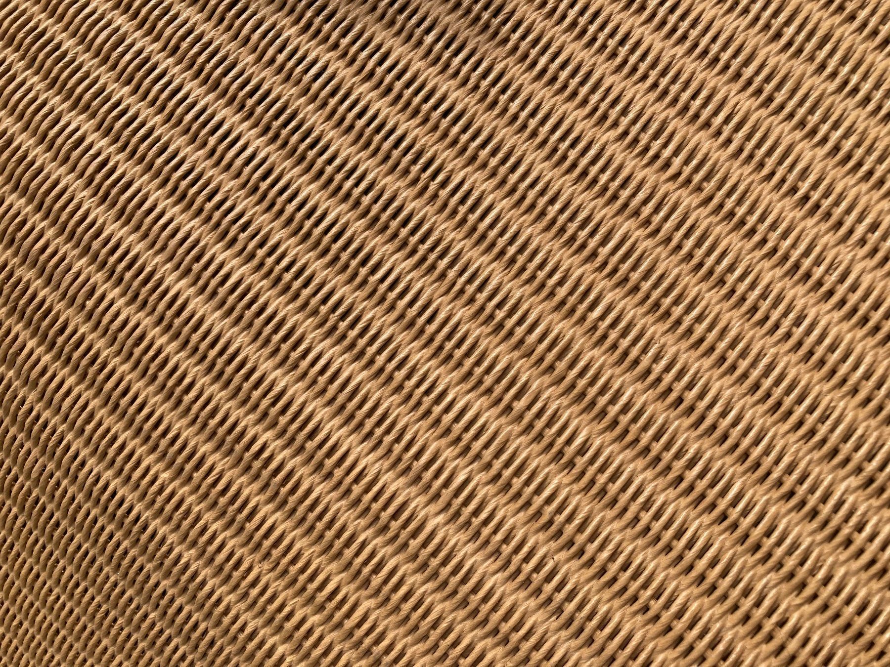 Liegen & Liegestühle: Lloyd Loom Italia Wicker Chaise Longue – Gebraucht aus Teufen AR von Partagas69 2