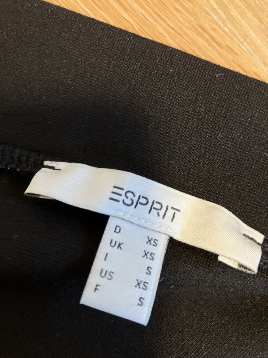 Esprit Gonne: Mini Jupe klassisch gr xs – Usato da Weissbad venduto da Praxedis_P51 2
