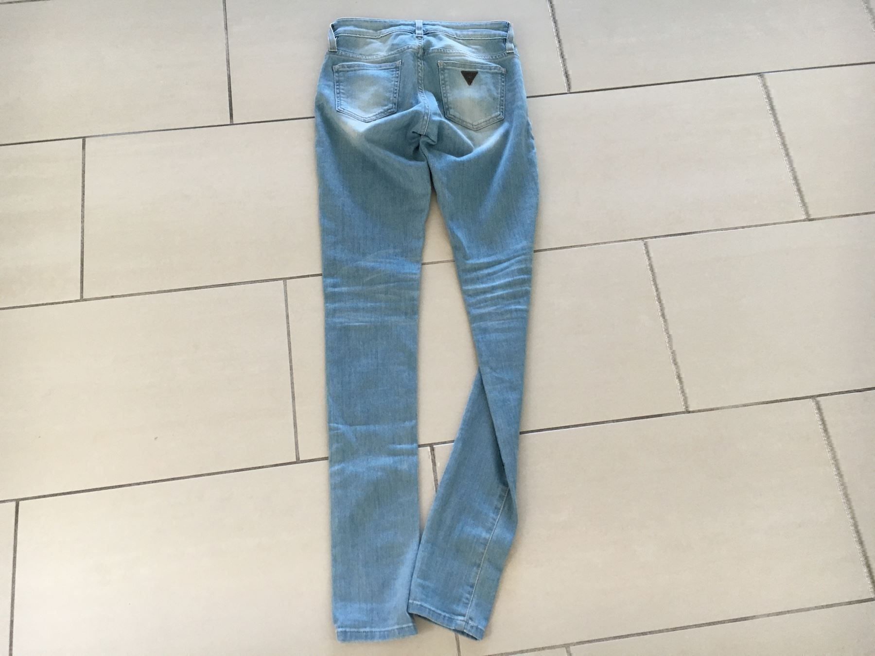 Guess Jeans: GUESS Skinny Slim Hose gr. 25, – Usato da Buchs-ZH venduto da rivella55 6