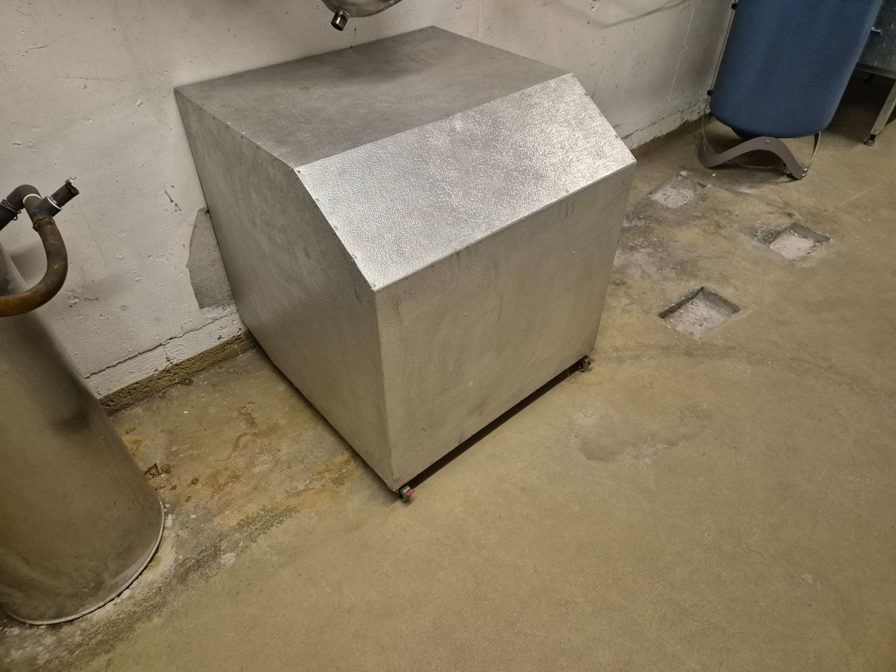 Heizgeräte: Öl Brenner Schallhaube – Gebraucht aus Oberägeri von Kenwood4 1