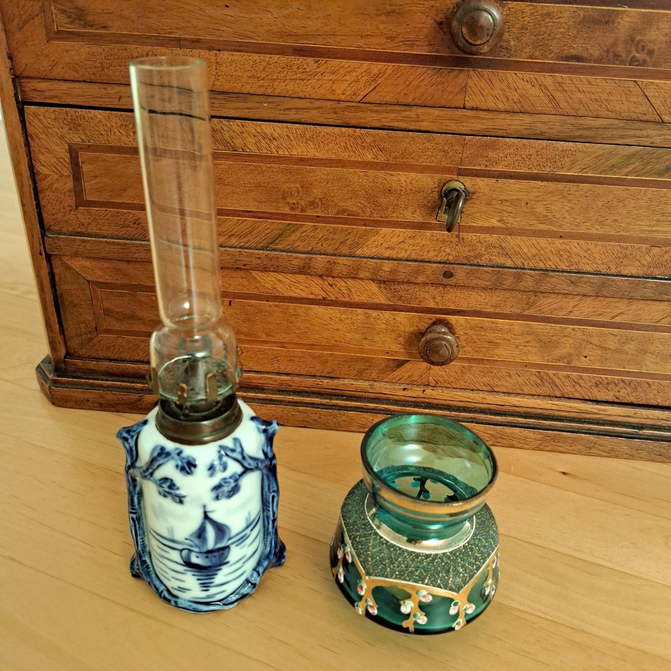 Lampade: Kleine Petrollampe, Delft. – Usato da Grüningen venduto da Tappio 2