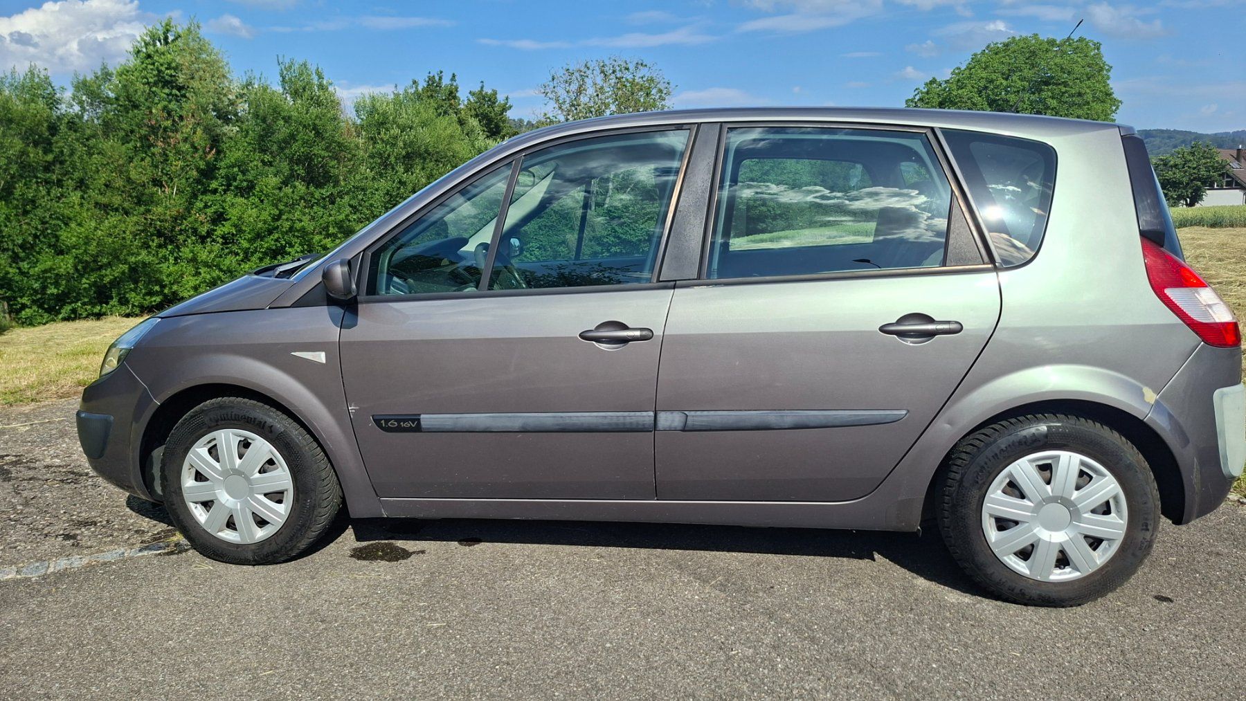 Renault Automobili: Renault Mégane Scénic II - Automat – Usato da Schöftland venduto da kavali 3