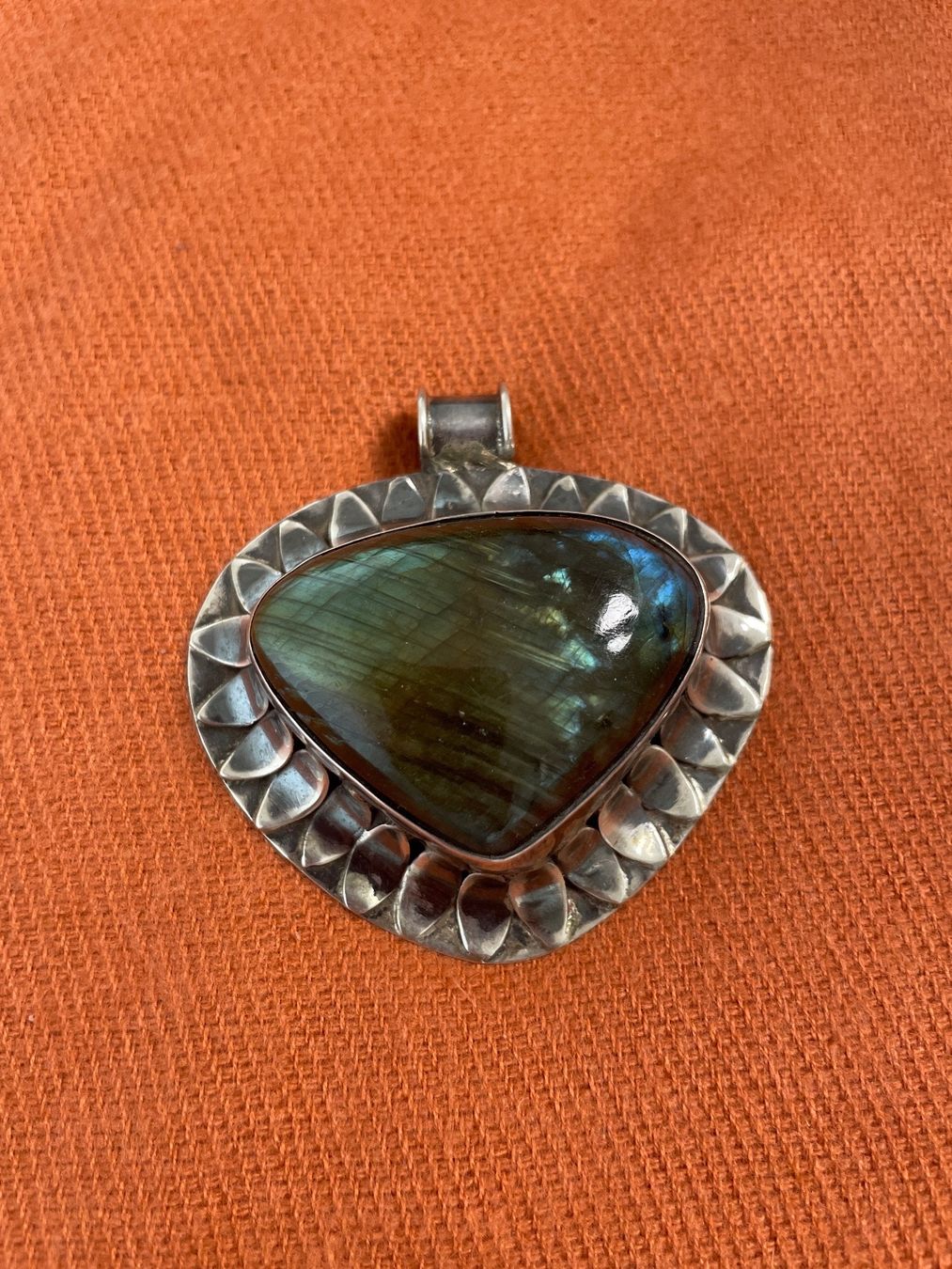 Ciondoli: Labradorite Silber gefasst grosse Pendant – Nuovo (secondo la descrizione) da Schönenberg ZH venduto da JaluTa