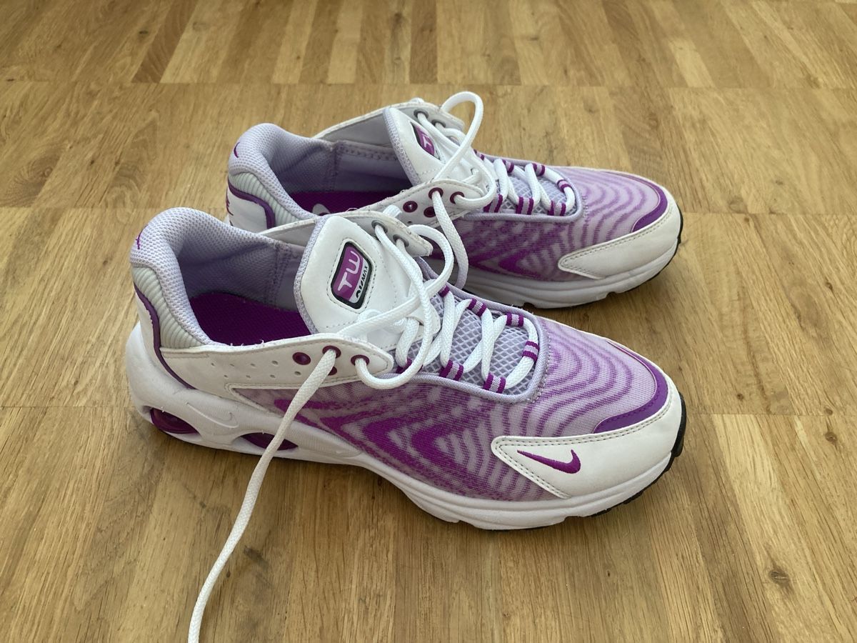 Nike Scarpe da donna: Nike TW Air Max Grösse 38 – Usato da Zürich venduto da Retrogirl 1