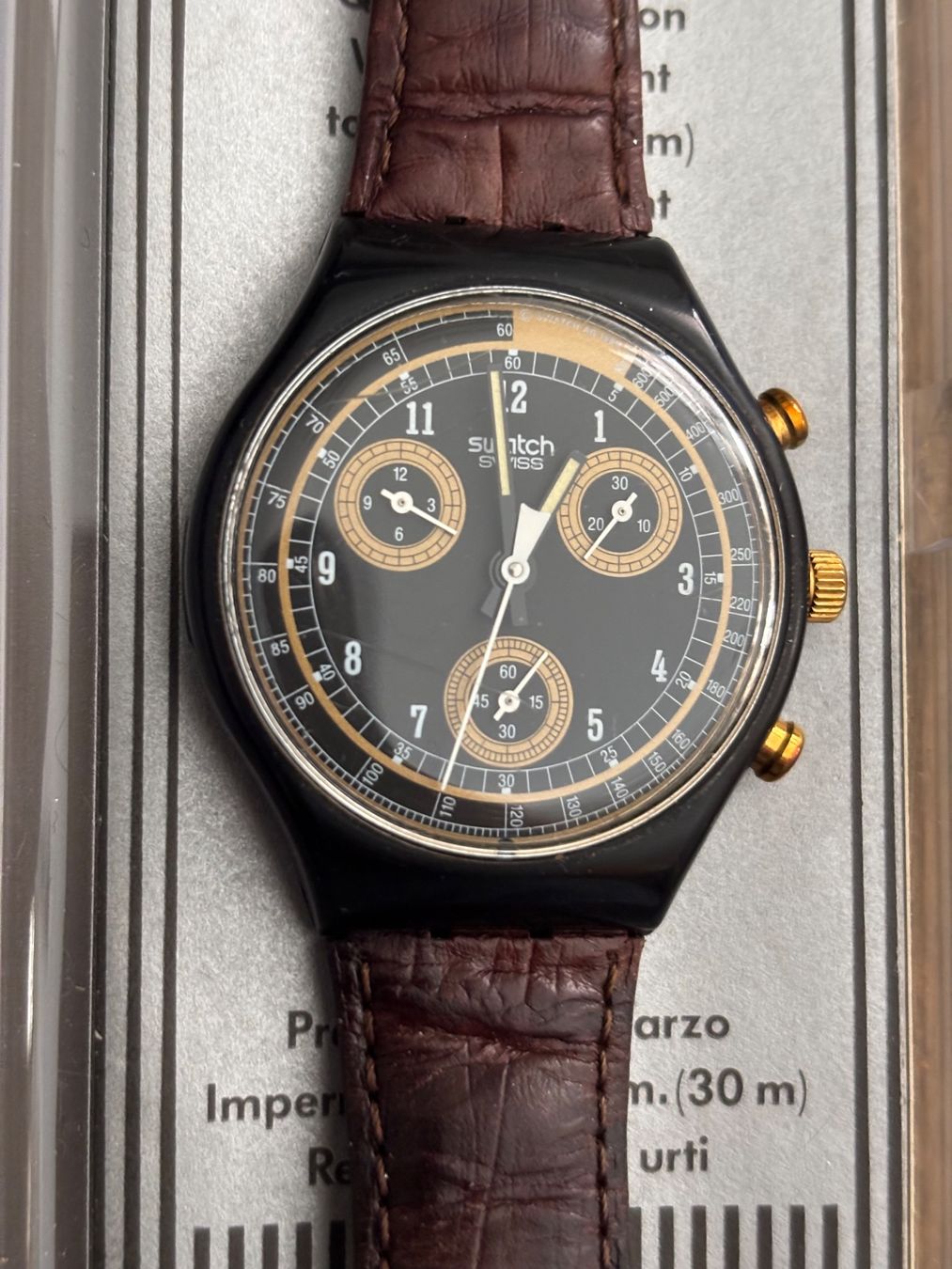Swatch Orologi: Swatch Quartz Chrono dunkelbraun – Usato da Kleinandelfingen venduto da bab_8ldg 1