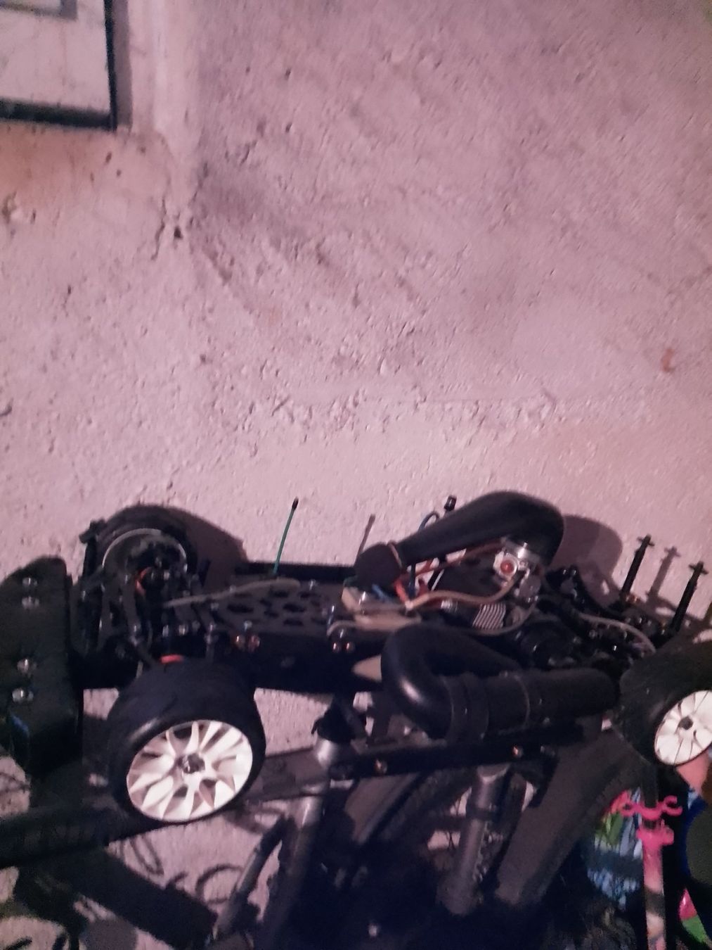 RC Kits de montage: RC Nitro 1:5 Megatech – D'occasion à Biel/Bienne par RC-Modellsport 1