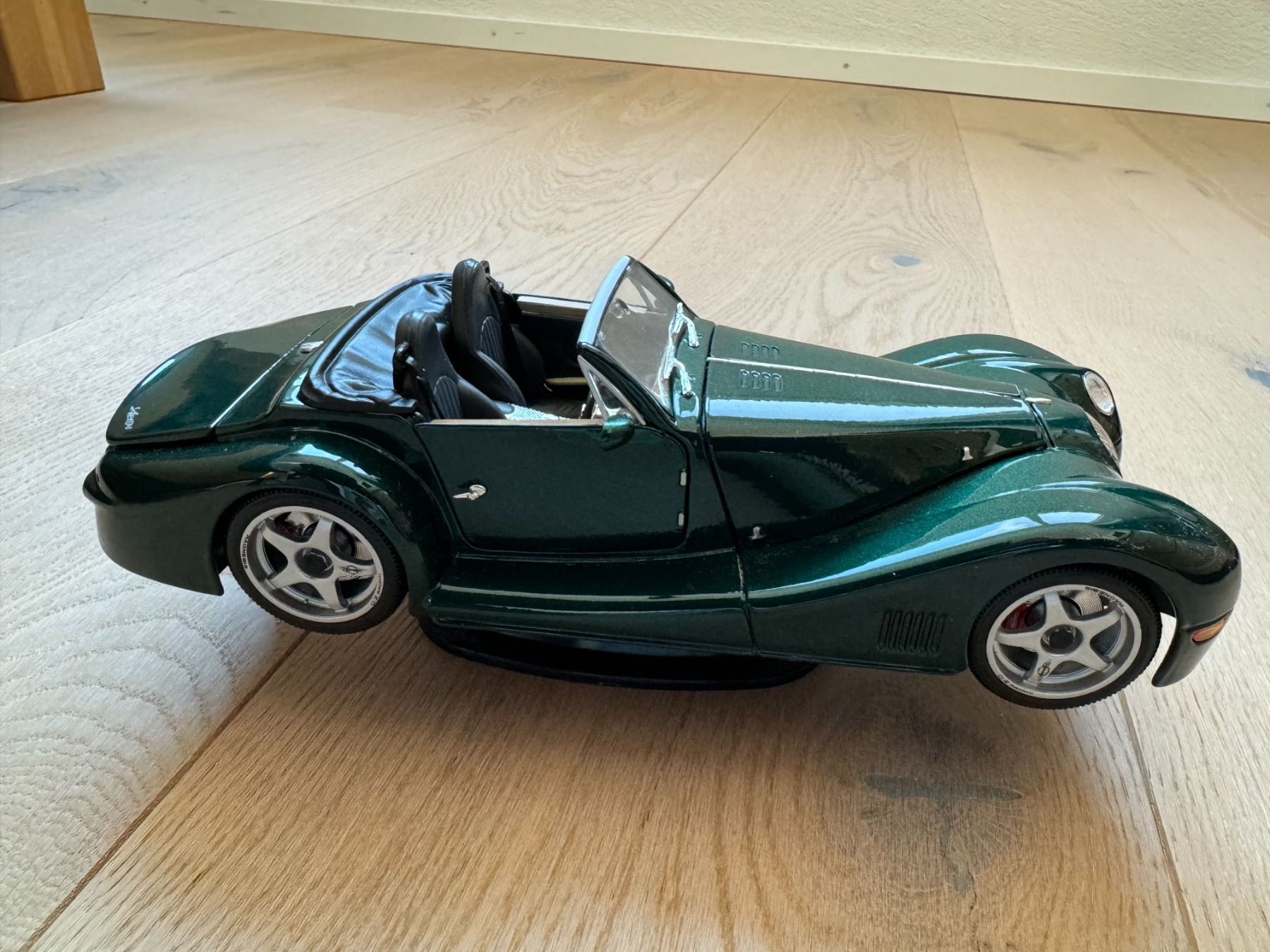 Morgan Modellini d'auto: Modell-Auto MORGAN Aero8. Spritzguss  **NEU** – Nuovo (secondo la descrizione) da Siebnen venduto da Trans-Am 2