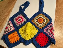 Gehäkeltes Top im Granny Square Style, Grösse S/M