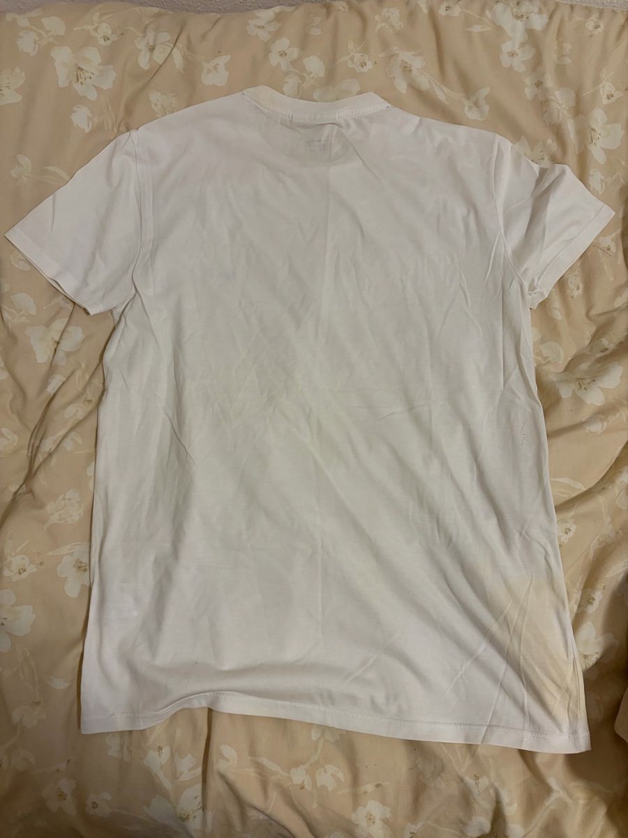 Lacoste T-shirts: Lacoste white T-shirt – D'occasion à Chambésy par tiffwears7 1