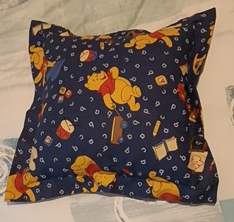 Disney Cuscini: Coussin Winnie l'ourson – Nuovo (secondo la descrizione) da Sion venduto da dav_96jh