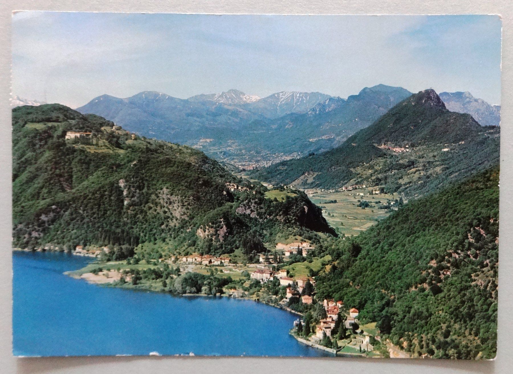 Cartes postales: Aerofoto Figino mit Agra – D'occasion à Fétigny par Billy2miny