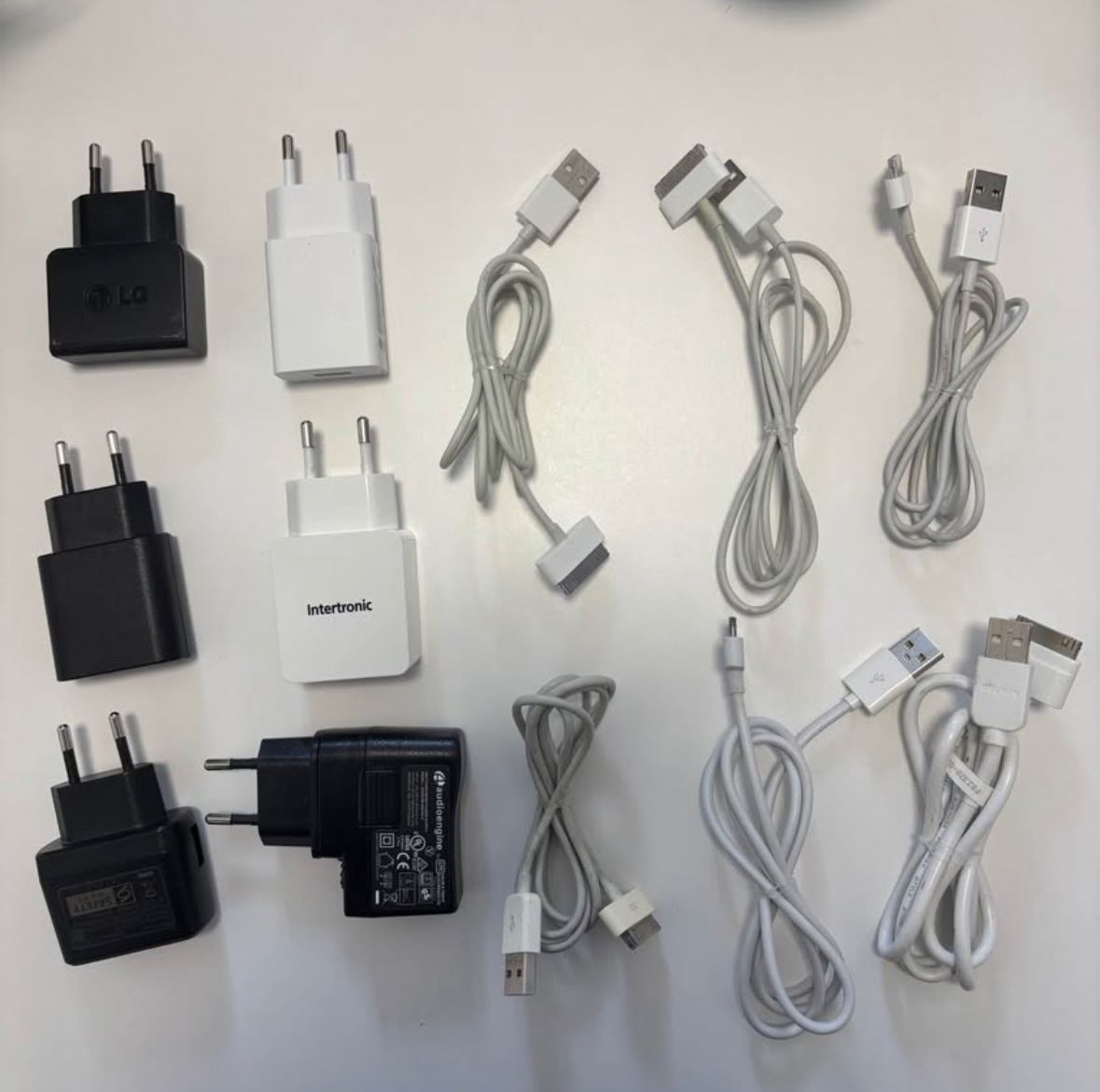 Cavi: Différents câbles, chargeurs, ipod, prise jack, 5.- la pièce – Usato da La Chaux-de-Fonds venduto da DANIELA19961996 7