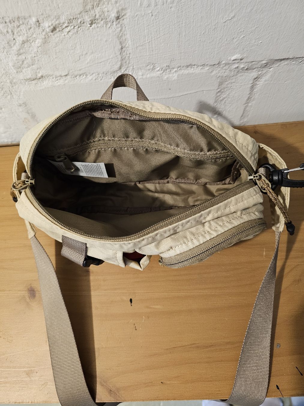 Dakine Borse: Dakine Bauchtasche in beige – Nuovo (secondo la descrizione) da Hendschiken venduto da Nic_Sta 2