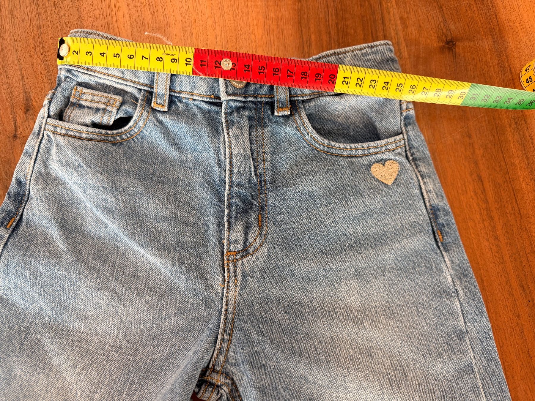 Pantaloni: Jeans von Vertbaudet, Grösse 110 – Usato da Haslen AI venduto da s176 4