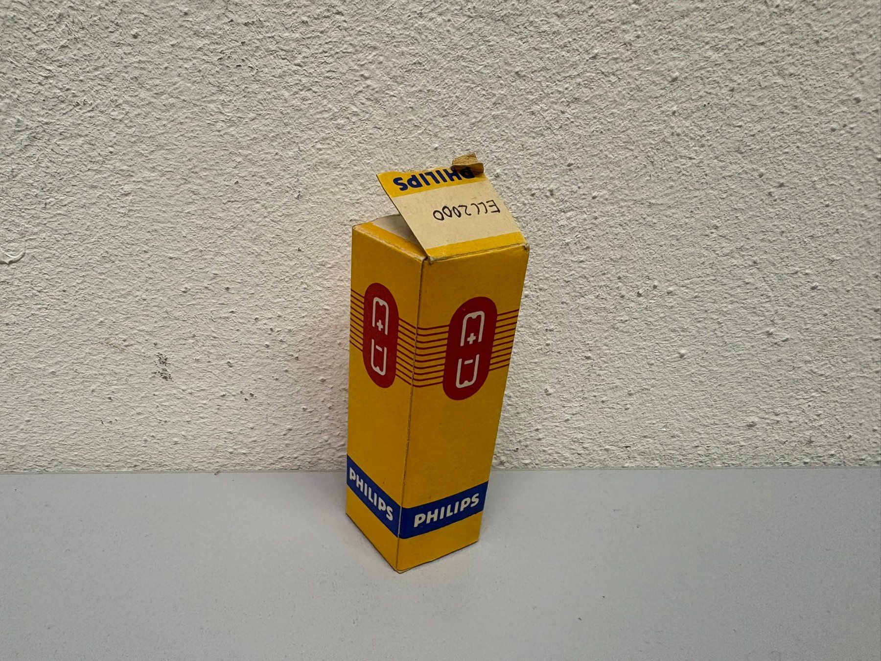 Philips Composants électroniques: Philips ECC 2000 – Neuf (Voir description) à Hochdorf par av-electronics
