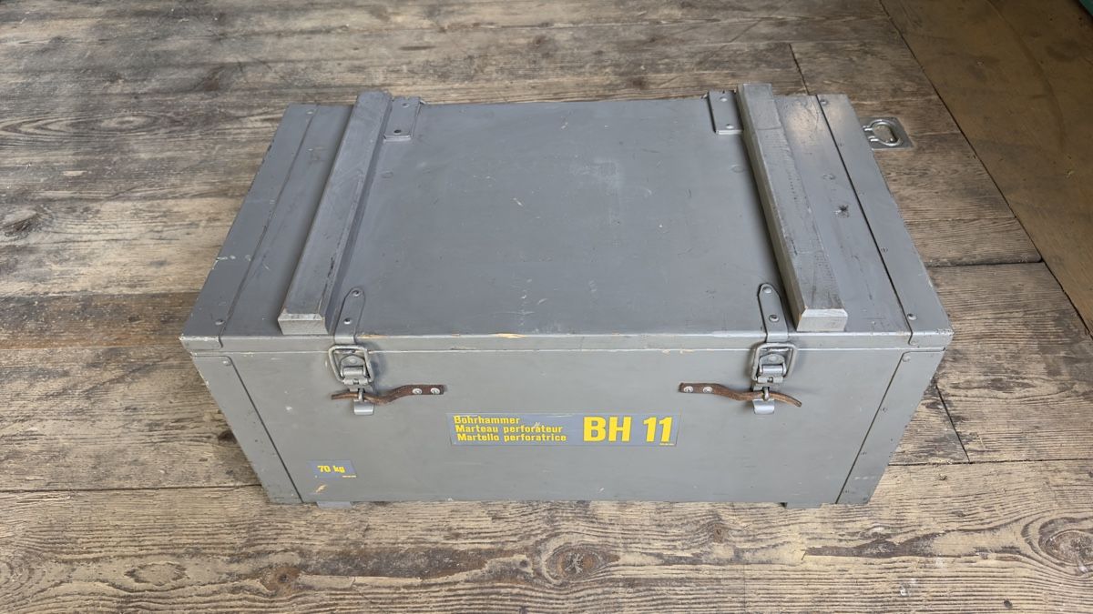 Tutti gli attrezzi: Armee Bohrhammer 11 (BH11)  – Usato da Grossdietwil venduto da Armyhunter