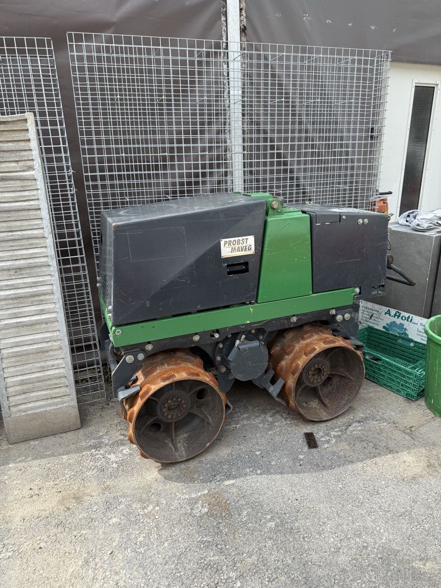 Bomag Alle Maschinen: BOMAG BMP 851 Grabenwalzer  mit 244  Std 2007 – Gebraucht aus Fribourg von agho1 5