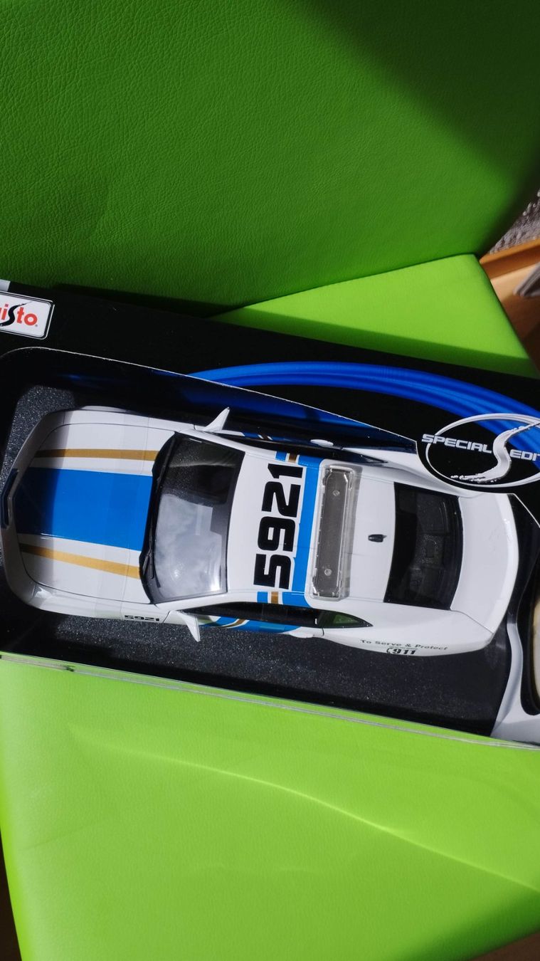 Chevrolet Modellautos: Chevrolet Camaro SS/RS 2010 – Neu und originalverpackt aus Chur von oriori 7
