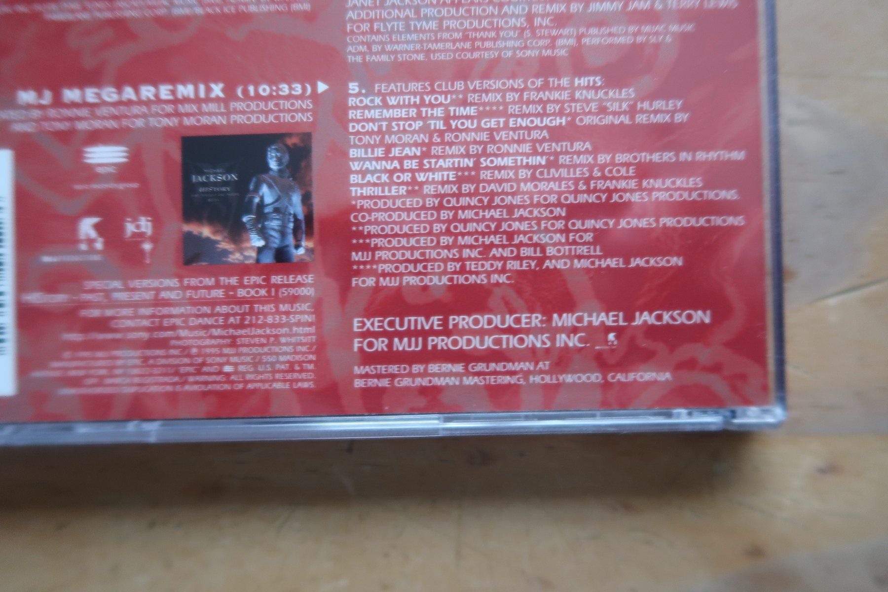CD: MICHAEL JACKSON - YOU ARE NOT ALONE - THE REMIXES - CD – Usato da Basel venduto da Patiscat 3
