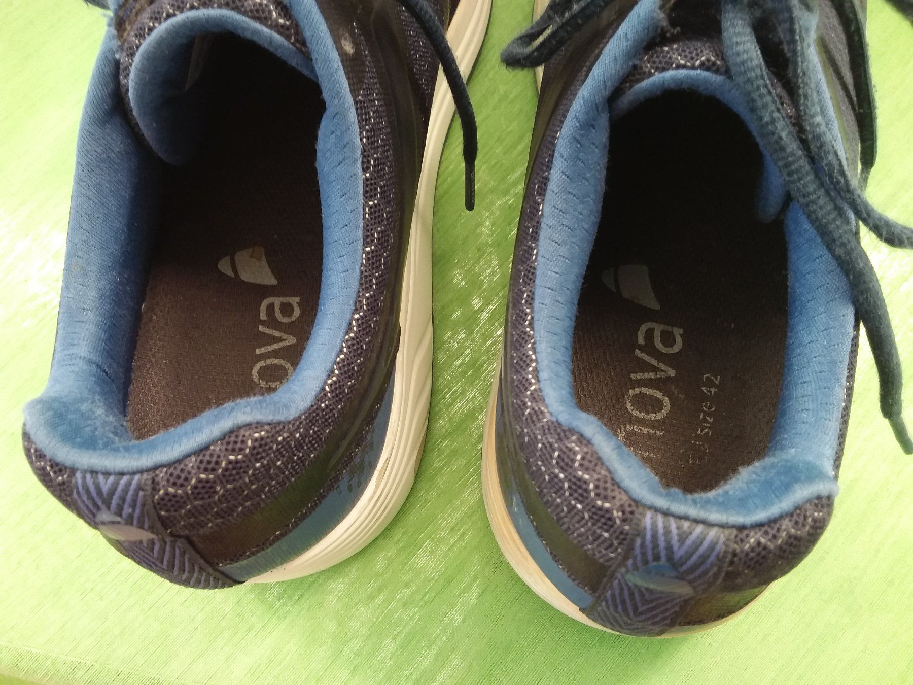 Scarpe da uomo: ANOVA Giulia Sneakers, M width, Gr 42 – Usato da Uitikon Waldegg venduto da Risibisi7 5