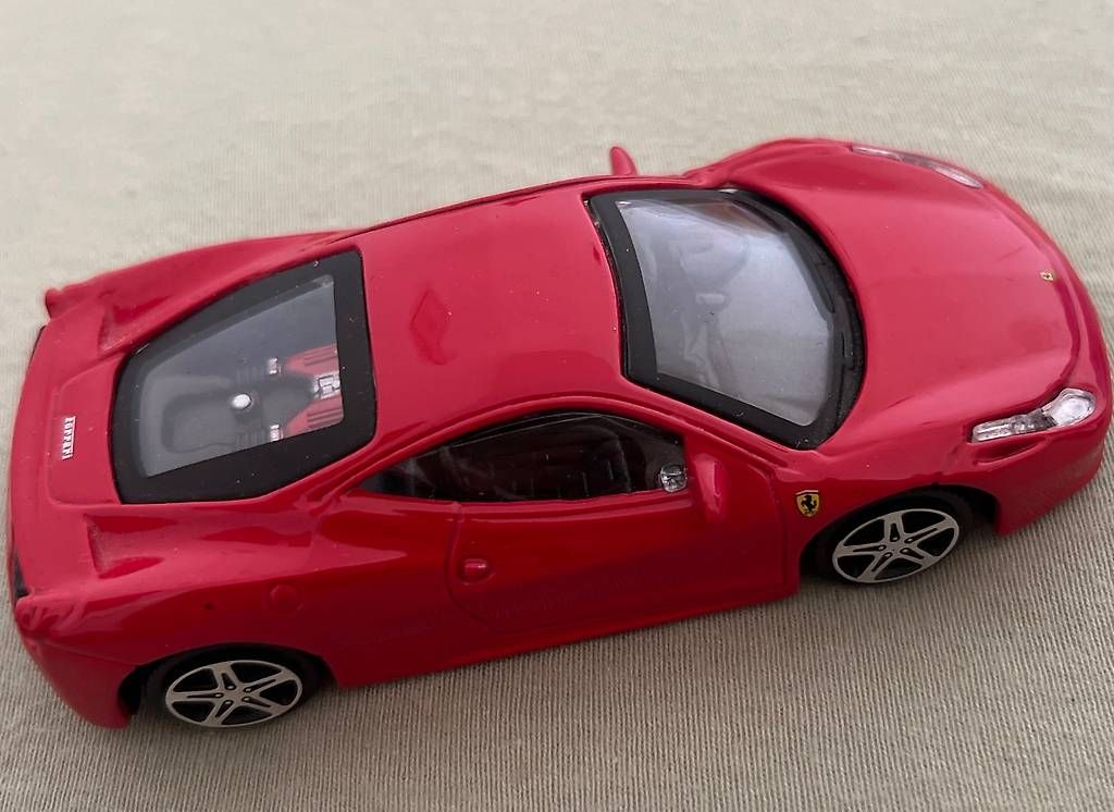Ferrari Modellini d'auto: Modellauto Ferrari 10cm neuwertig – Nuovo (secondo la descrizione) da Belp venduto da Lalaisland