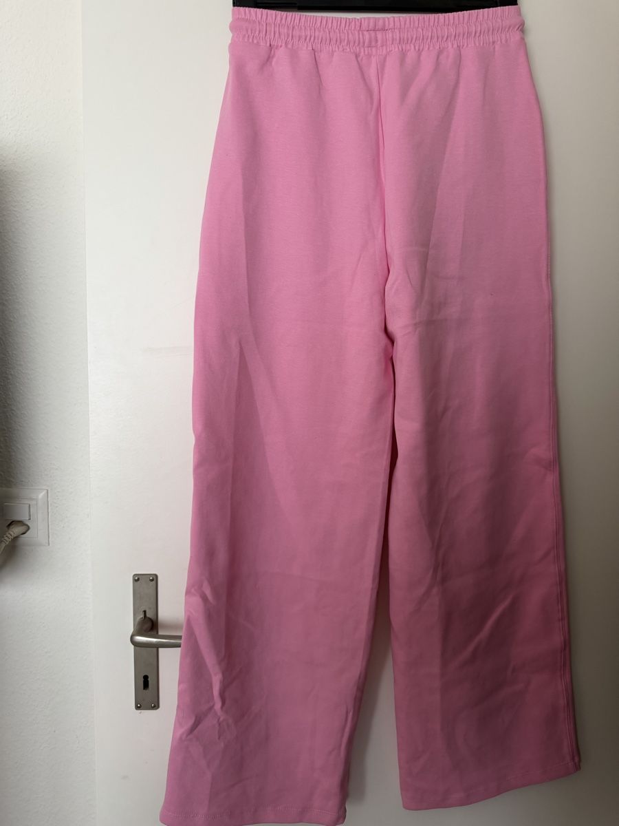 Zara Pantaloni: Zara Jogginghose Pink S – Nuovo e nell'imballaggio originale da Meilen venduto da laraherre 1