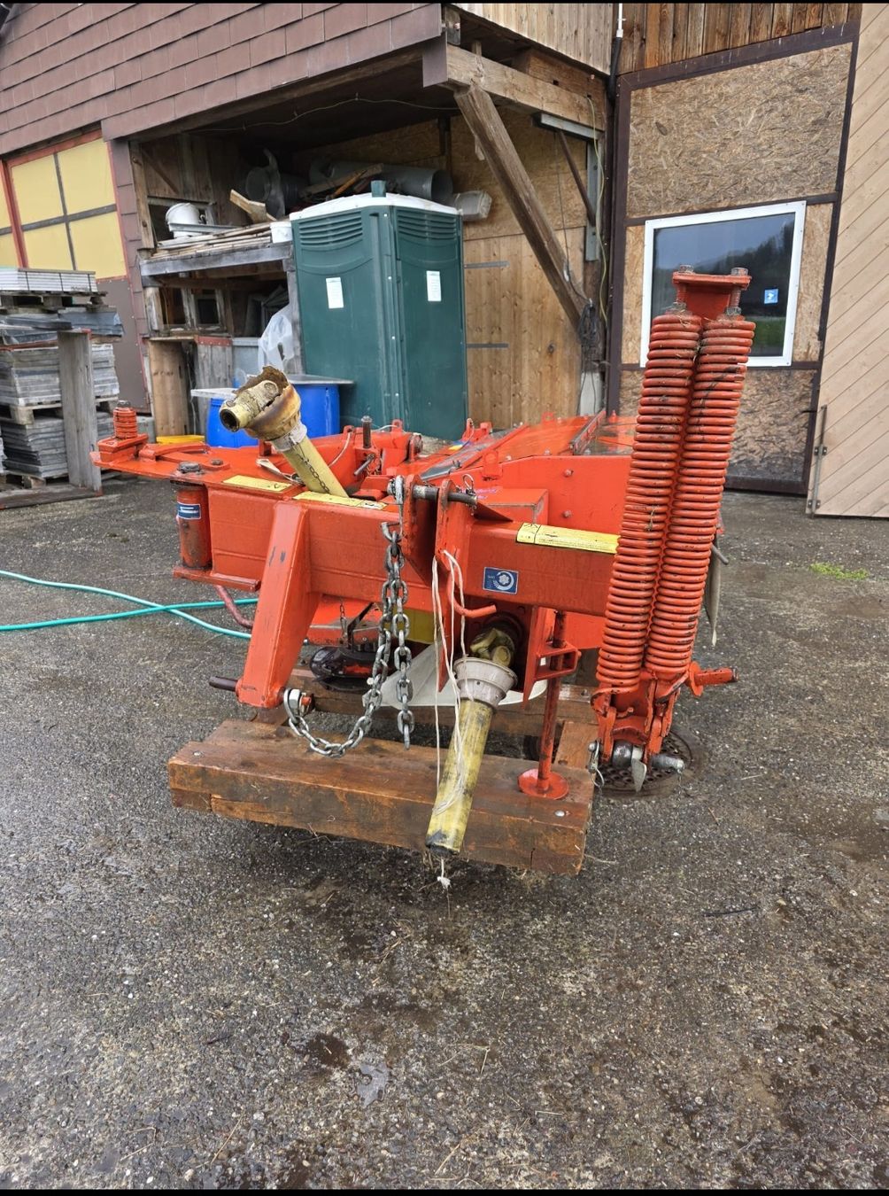 Tutte le macchine: Kuhn Mähwerk mit Knicker – Usato da Kaltbrunn venduto da Amadisli1 4