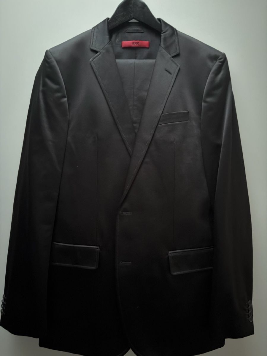 Hugo Boss Completi: Hugo Boss Anzug – Usato da Rothenthurm venduto da LaThie