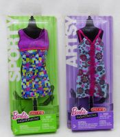 2 x BARBIE FASHIONISTAS outfits (SPORTY & ARTSY) MATTEL 2010