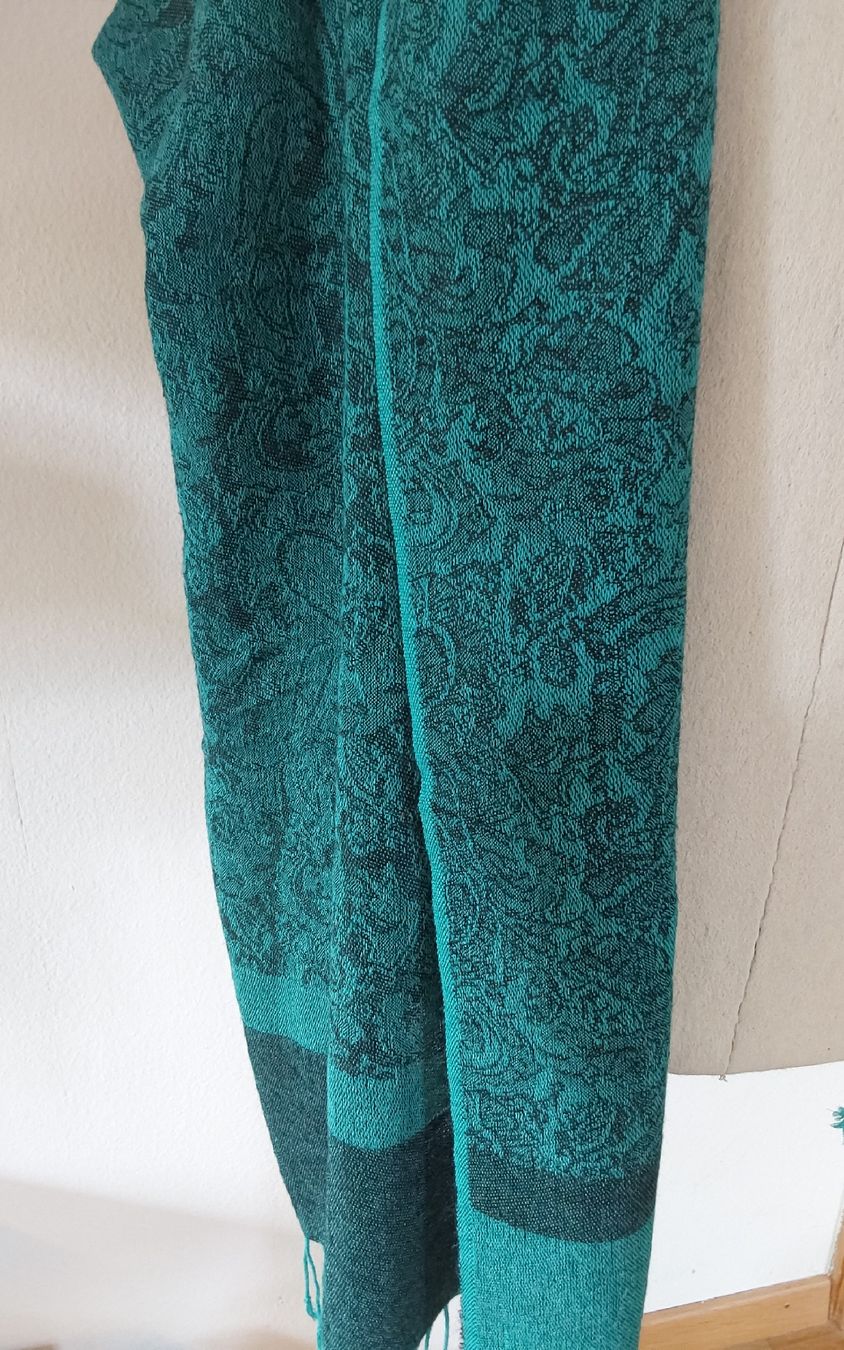 Foulards, Tücher & Schals: Schal grün Viskose – Gebraucht aus Köniz von scopello12 2