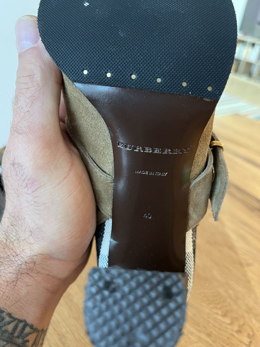 Burberry Scarpe da donna: Burberry Stiefeletten  – Nuovo (secondo la descrizione) da Beromünster venduto da EnricoG01 1