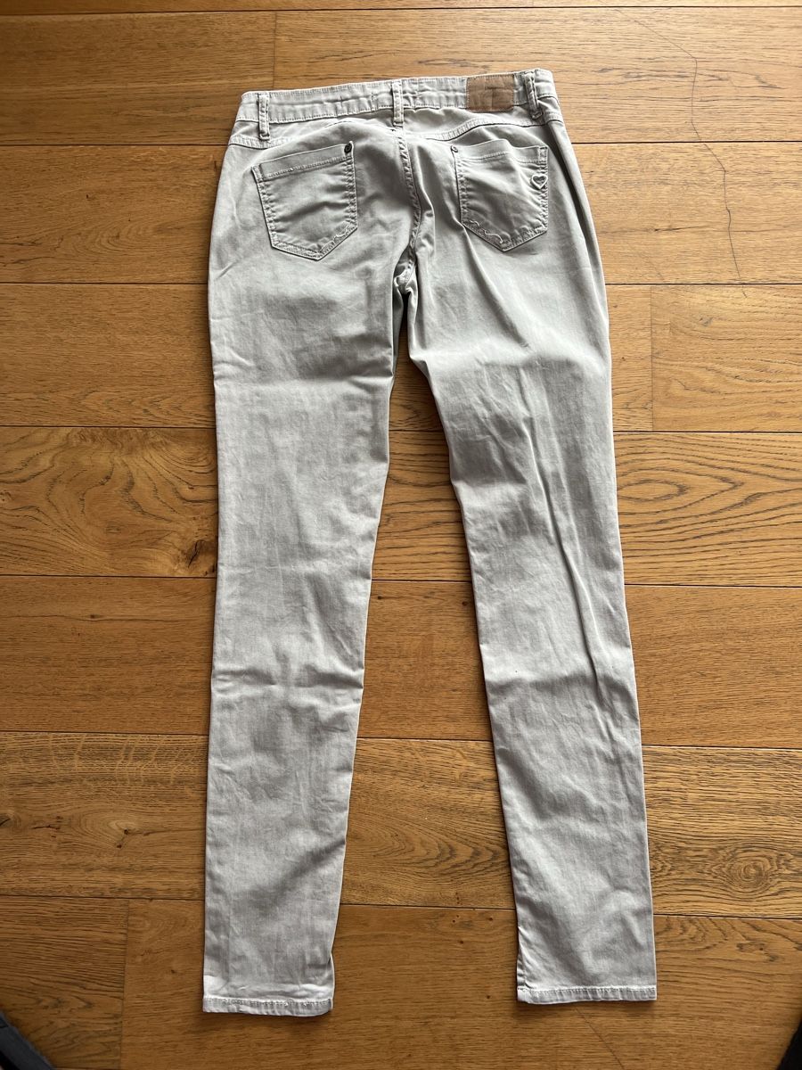Please Jeans Jeans: Please Jeans Gr. X-Large grau – Usato da Rütihof venduto da Rosy13 2