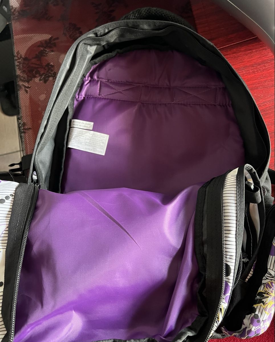 Rucksäcke: Sac à dos Tracker fleuri - Idéal pour la rentrée! – Gebraucht aus Chézard-St-Martin von Cheyenne_75 4