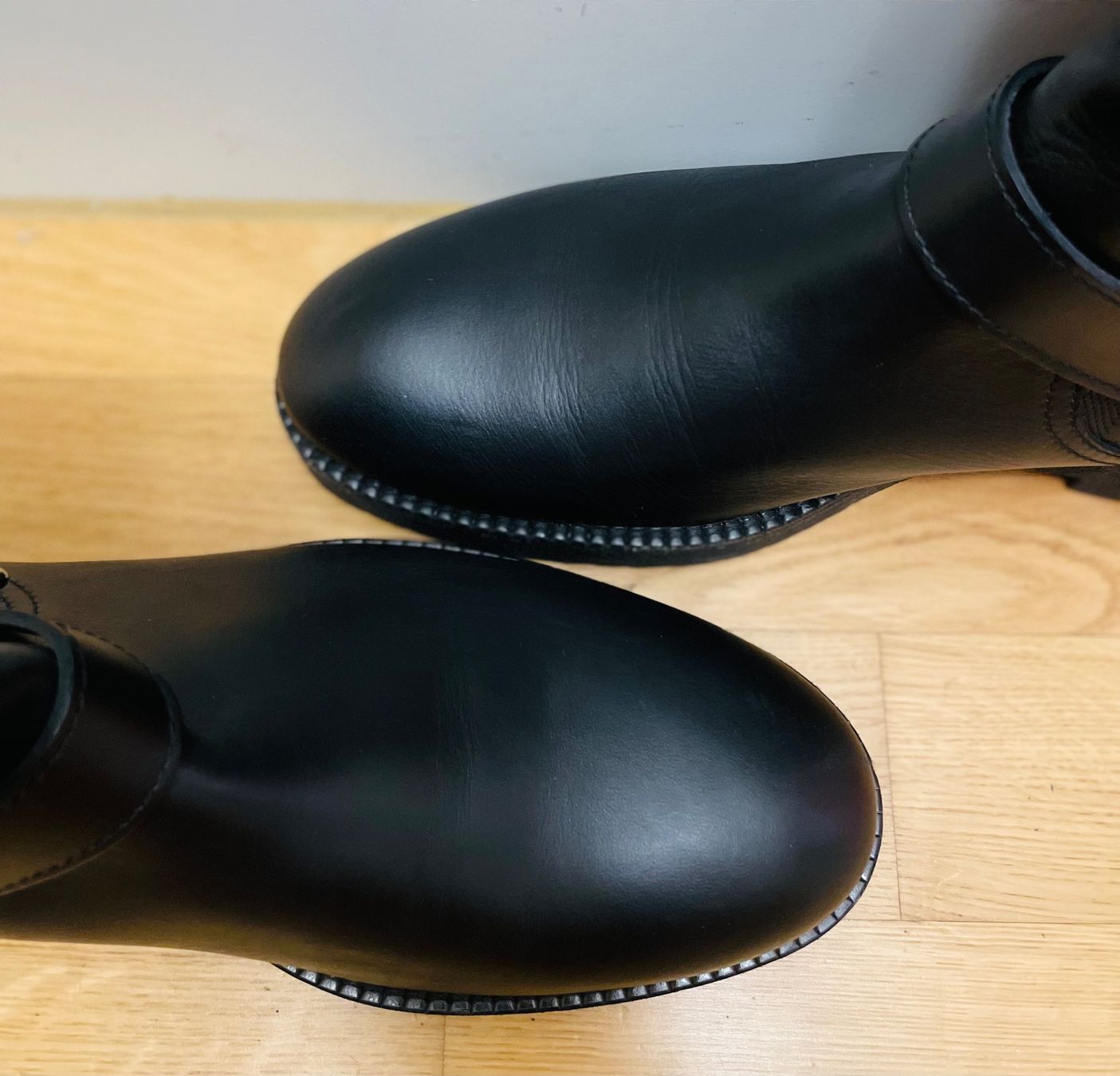 Louis Vuitton Scarpe da uomo: Original LOUIS VUITTON  Herren Biker Engineer Boots Damier – Nuovo (secondo la descrizione) da Schaffhausen venduto da Blackadder31 3